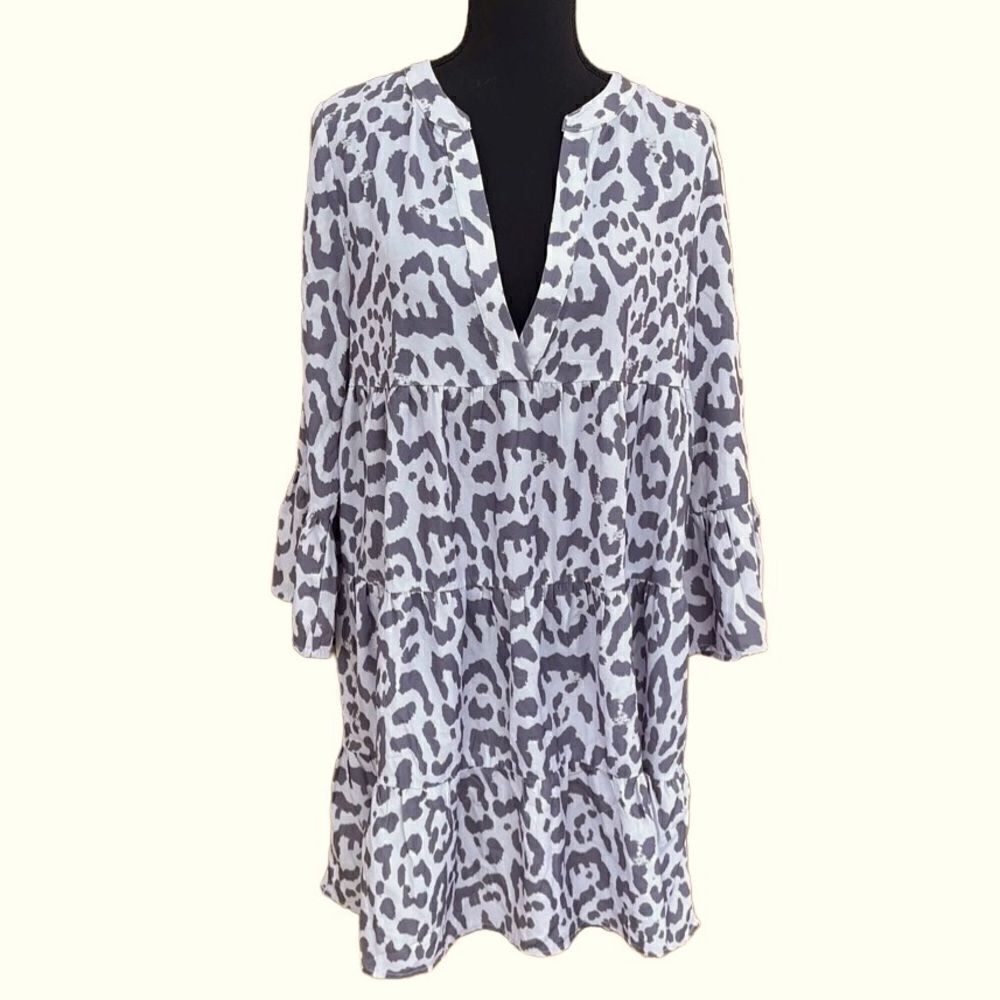Mazik gray animal print ruffled boho style dress with bell sleeves size M